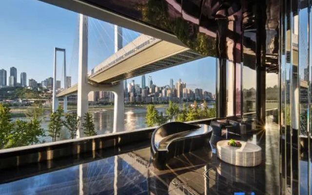 Yolo Private Soup Hot Spring Designer Hotel