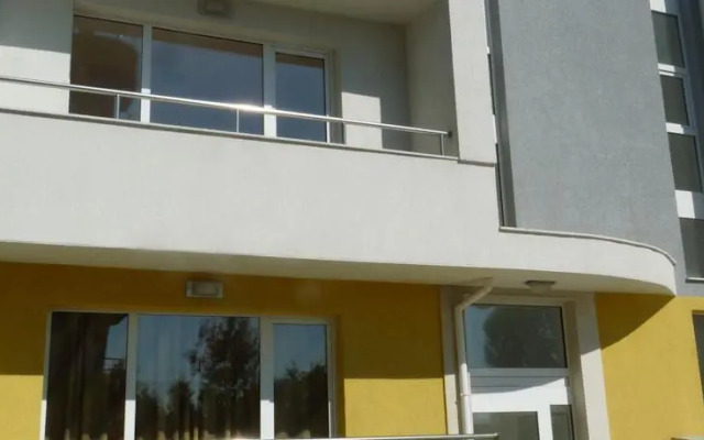 Sofia Apartments in Sunny Residence
