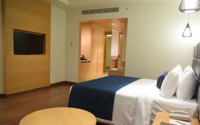 SRM Hotel Maraimalai Nagar