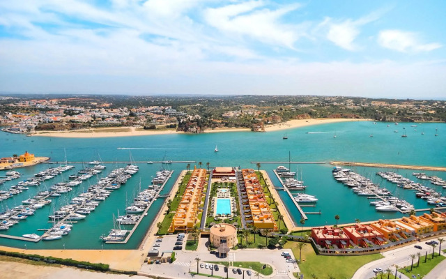 NH Marina Portimao Resort