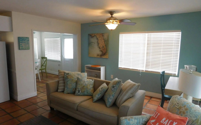 Nokomis Inn and Suites