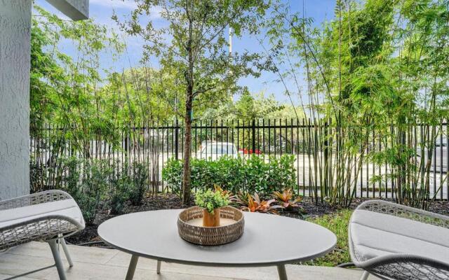 Up East Townhomes by Nomada Residences