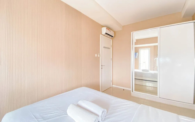 Modern 2Br Apartment Without Living Room At Parahyangan Residence