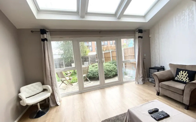 Thepropertyfocus - Spacious Modern House