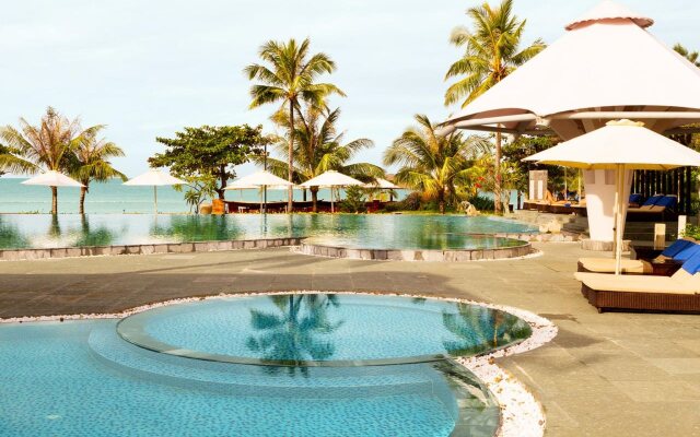 Mercury Phu Quoc Resort & Villas Hotel