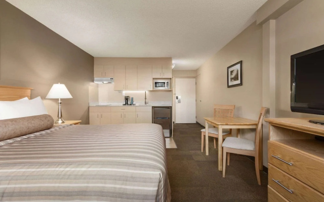 Travelodge Prince George Goldcap