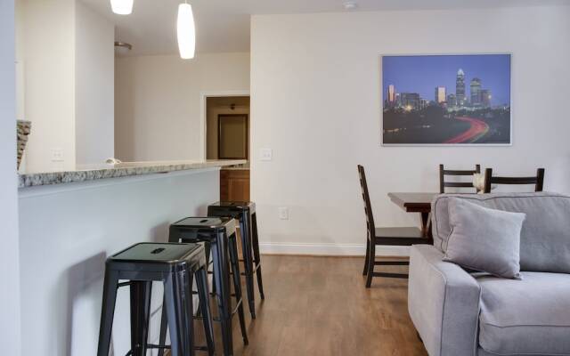 Plaza Midwood 1 and 2 BR Apts with Parking by Frontdesk