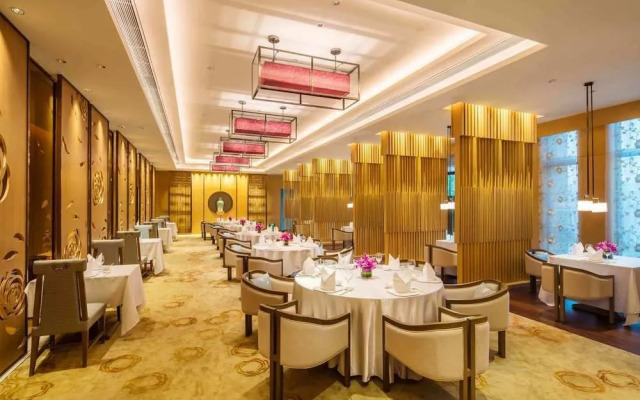 Holiday Inn Chongqing University Town