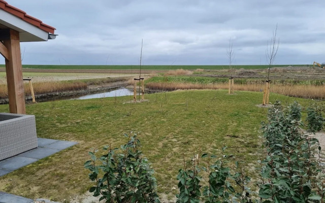 Holiday Home Near Beach With Garden