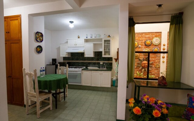 Casa de los Soles Hotel & Apartments