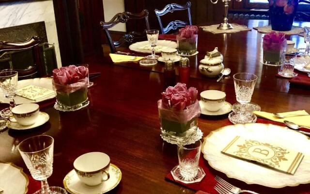 1000 Islands B&B – The Bulloch House