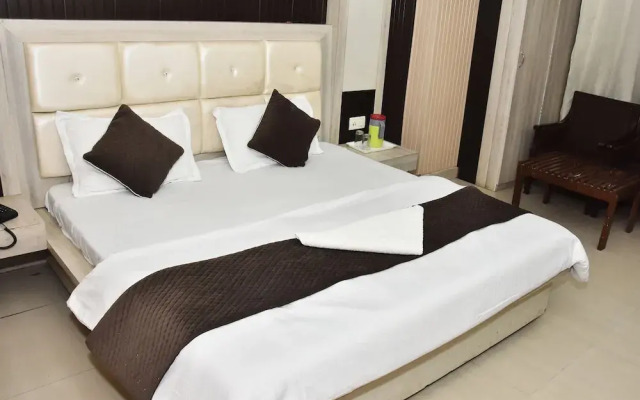 Hotel Neelkanth Mahadev Hotel & Resorts