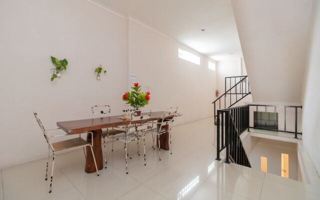 Reddoorz Fella Homestay Medan