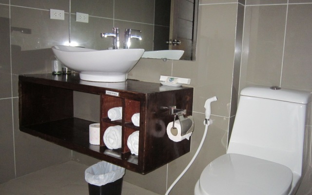 Manarra Seaview Resort