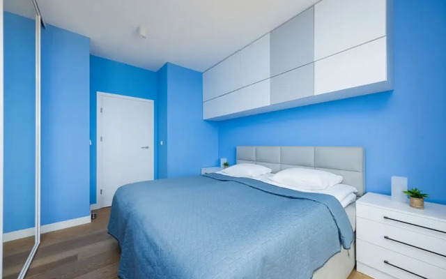 Apartment With Terrace by Renters