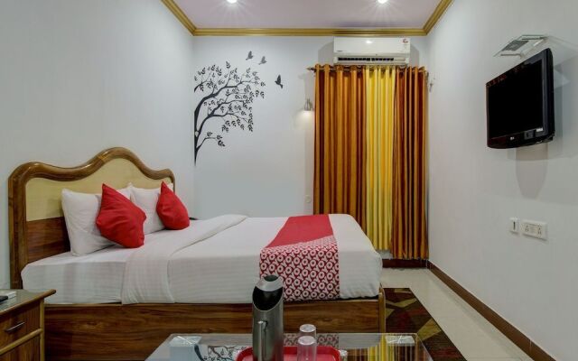 OYO 4275 Hotel Sunraj Residency