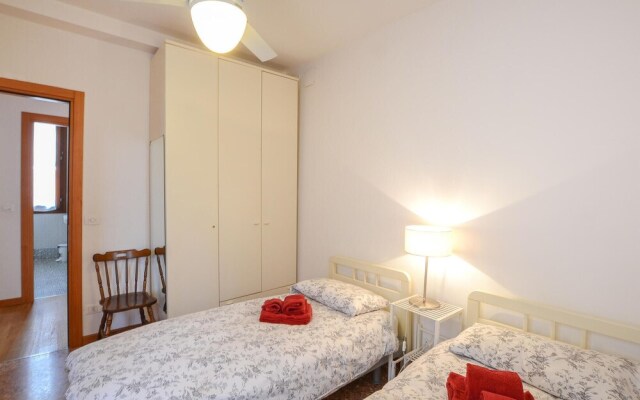 Stunning Apartment in Venezia With 2 Bedrooms and Wifi