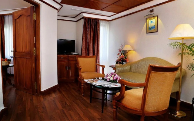 Gokulam Park Hotel & Convention Centre