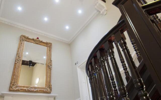 Palmerston Suites