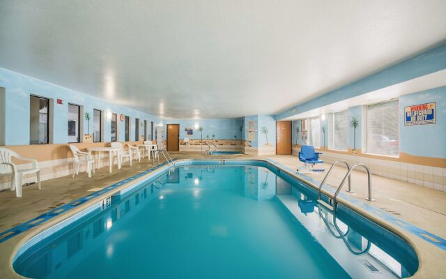 Quality Inn O'Fallon IL - St. Louis