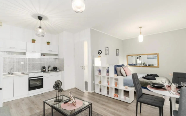Sweet & Spicy - Brand New Apartment with Balcony (Adults Only)