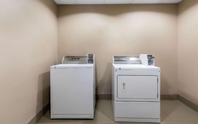 Comfort Inn Near UNT