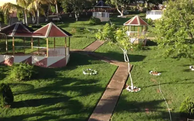 Paradise Reggae Resort