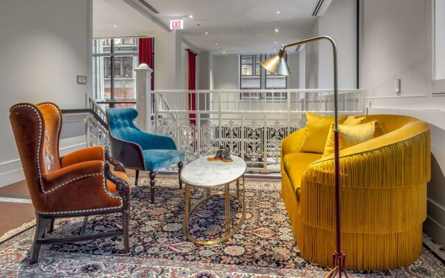 Canopy by Hilton Chicago Central Loop