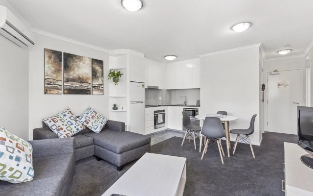 Landmark, Unit 423/61b Dowling Street