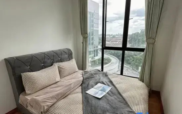 Platino Paradigm Mall Homestay ByStay