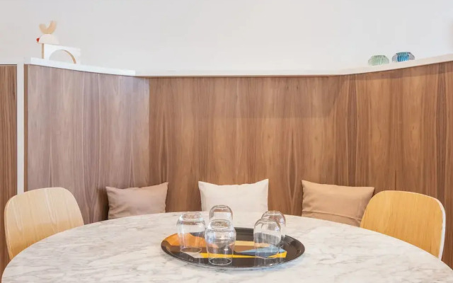New Apartment Center of Trendy St Gille