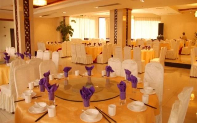 Huaxi Fishing Port Hotel