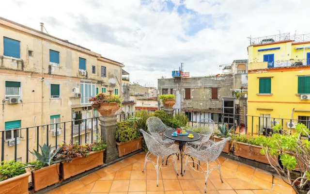 Santa Chiara Charming House With Terrace at Historical Center
