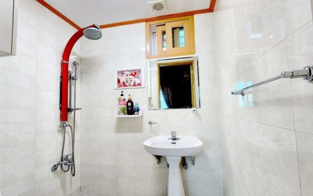 Yangyang Pinot Tree Pension