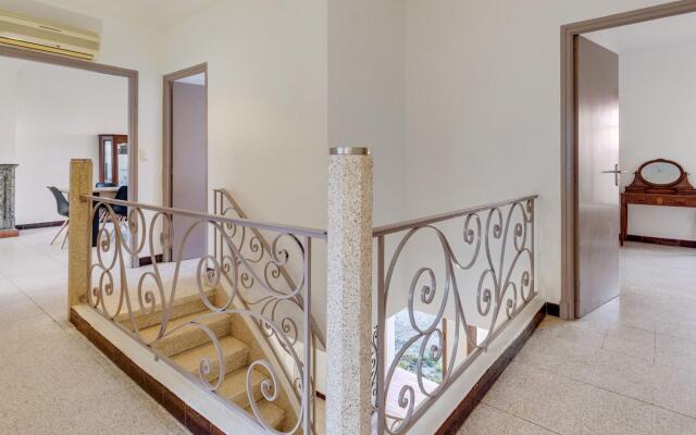 Alluring Holiday Home in Estagel with Private Pool