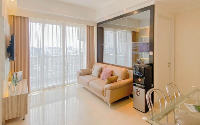 Stunning and Comfy 2BR Apartment at Menteng Park