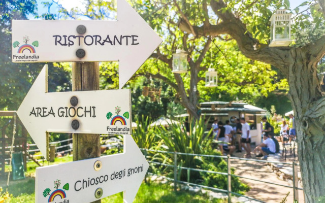 La Valle Dei Caprioli Village Bungalow Park - Freelandia Azienda Agricola