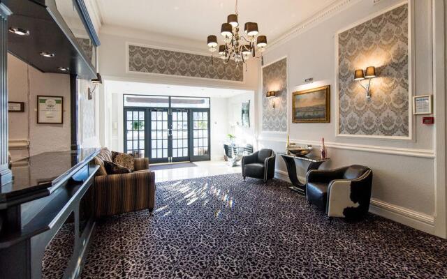 Royal Hotel