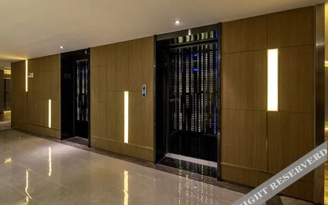 Orange Hotel Select (Chongqing Guanyin Bridge)