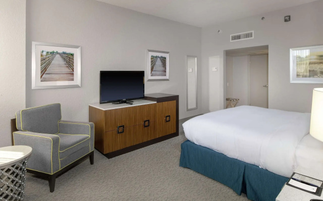 DoubleTree by Hilton Hotel Jacksonville Airport