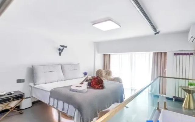 Harbin Yijia B & B