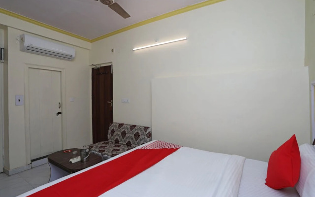 OYO 19804 Hotel Geet International