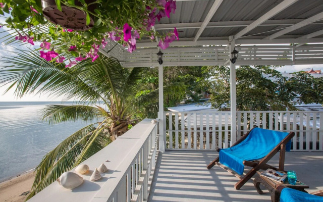 Sam-Kah Seaside Studio 1