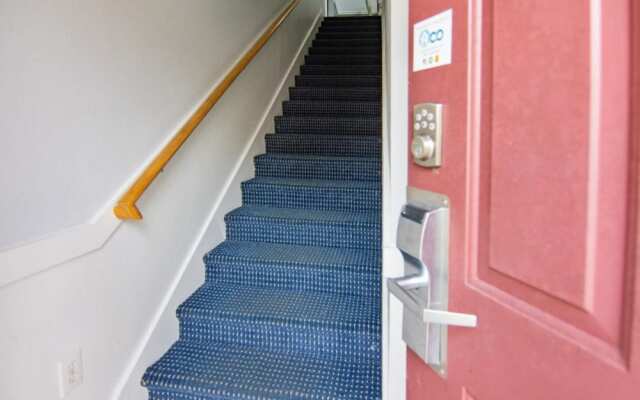 Runaway Beach 3004 B12.202