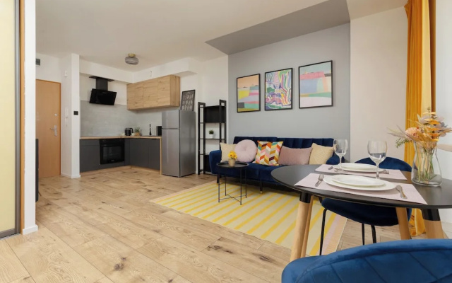 Trendy Warsaw Apartment by Renters