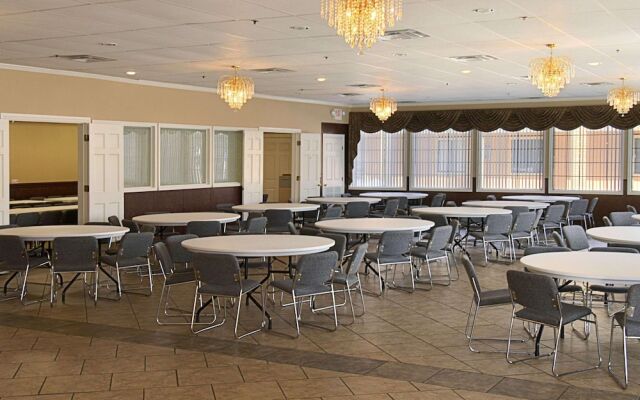 Travelodge By Wyndham Tulsa