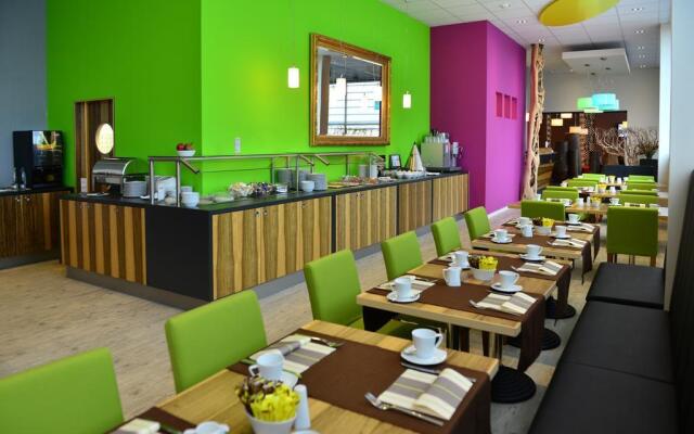 AMH Airport-Messe-Hotel