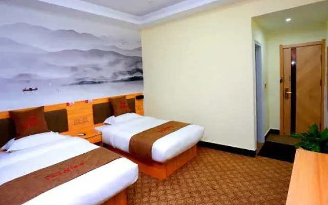 Kelining Chain Hotel(Luozhuang Baoli Wealth Plaza Store)