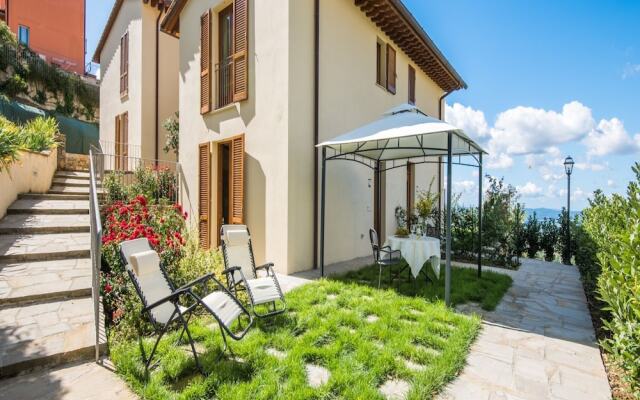 Charming apartment in Castellina in Chianti with garden