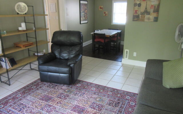 Carbonnel Bed & Breakfast